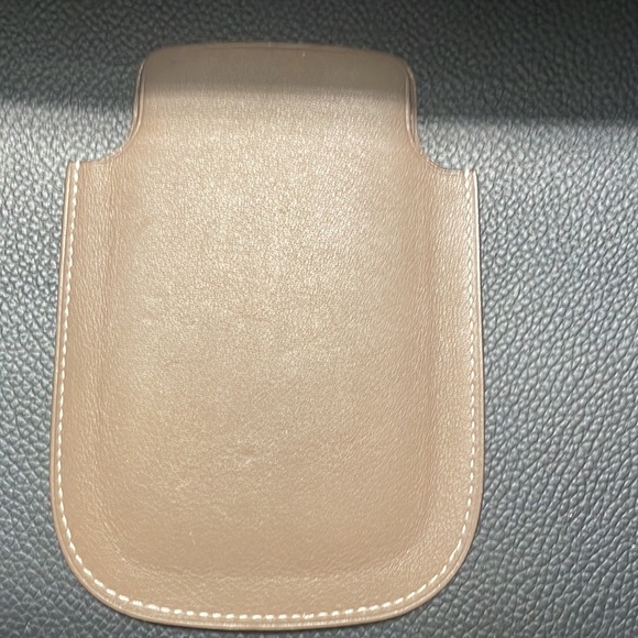 Hermes phone case - Picture 2 of 3